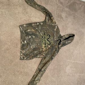 Real tree Mens camo sweatshirt size medium